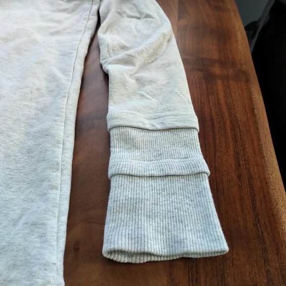 Lululemon Gratitude Wrap - Picture 11 of 15